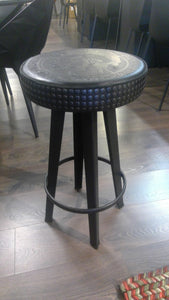 Diesel by Morosso.Taburete  STUD con Mohicano.